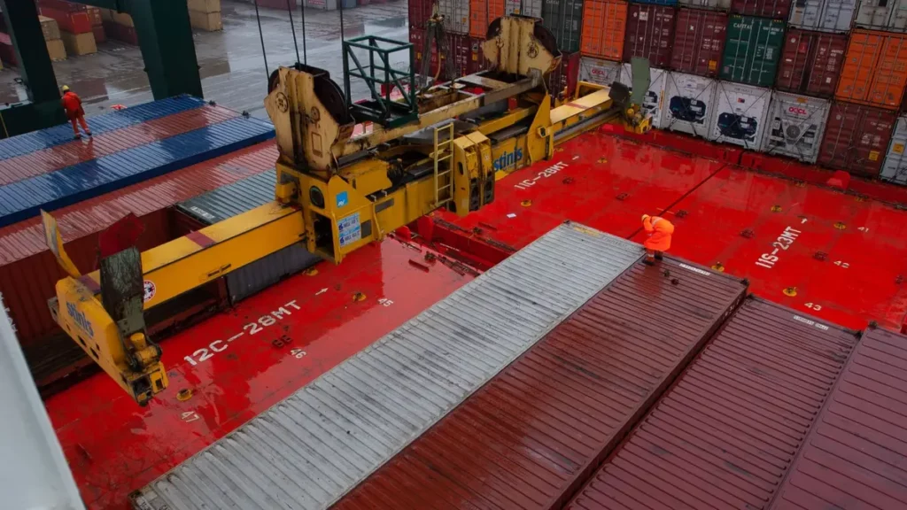 Container simbolo del deficit commerciale tra Europa e Cina