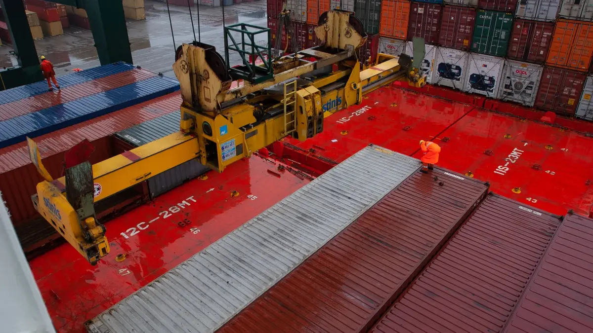 Container simbolo del deficit commerciale tra Europa e Cina
