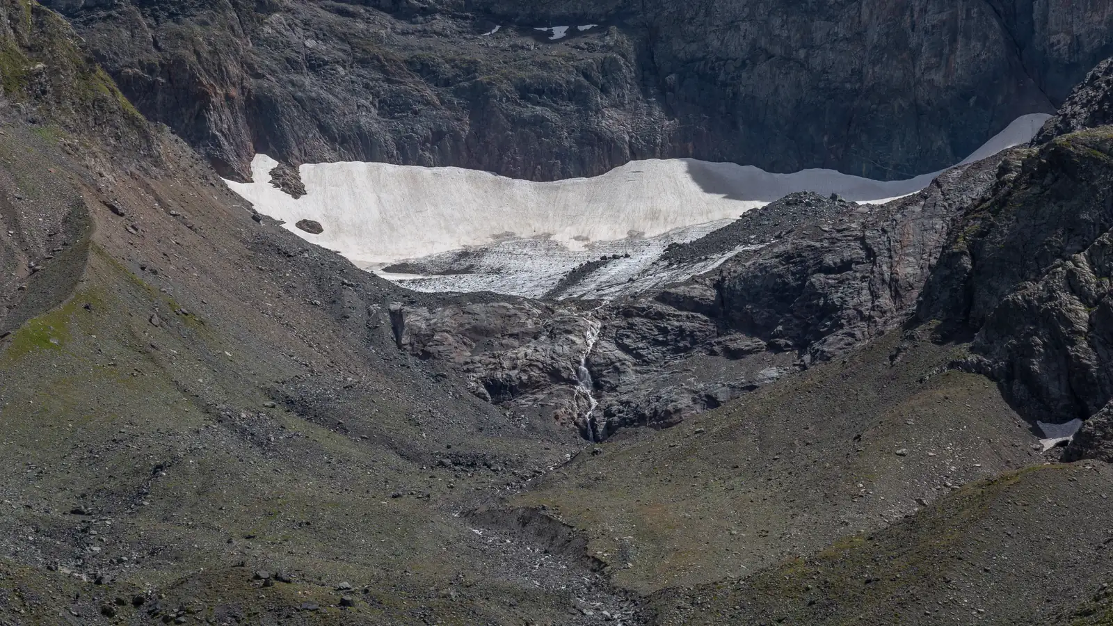 Cambiamenti climatici e progressiva riduzione del ghiacciaio Freydane