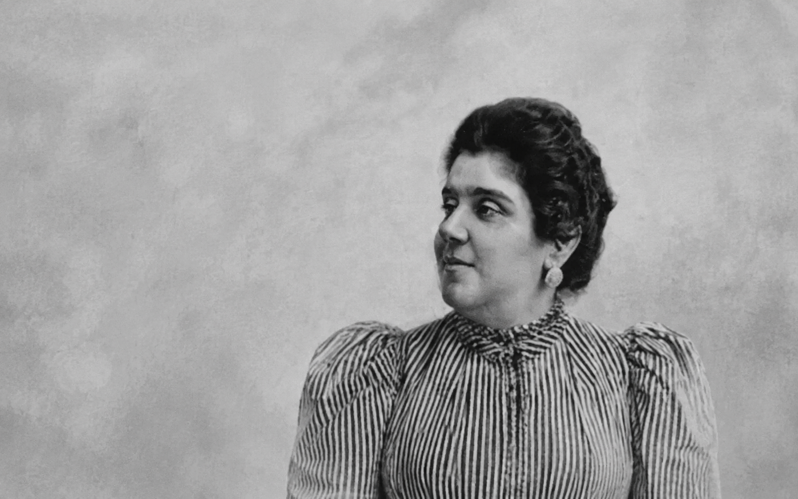 Matilde Serao la voce di Napoli in un ritratto storico
