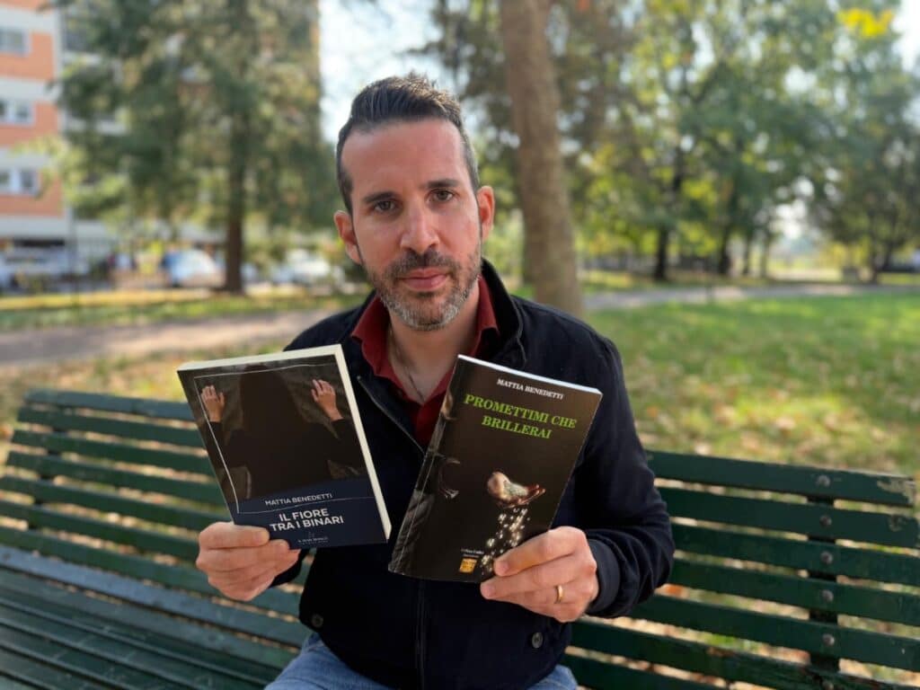 Mattia Benedetti con i romanzi Promettimi che brillerai e Il fiore tra i binari