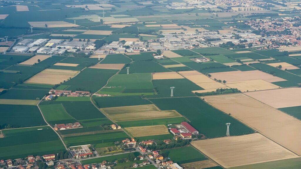 Consumo di suolo in Italia tra terreni agricoli e aree urbanizzate