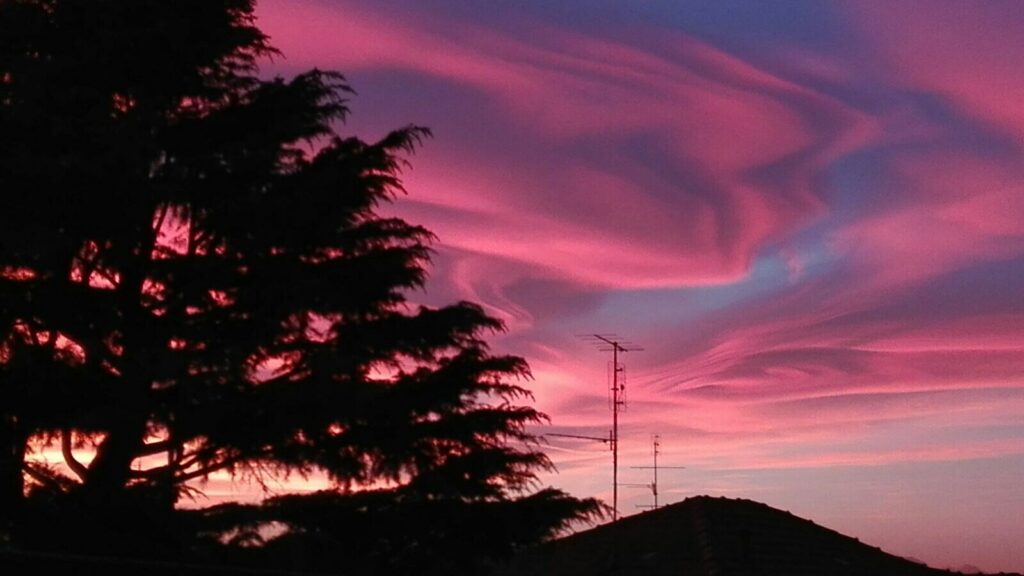 Effetti dell’inquinamento atmosferico sul cielo di Milano