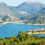 Borghi italiani di Castel di Tora e Colle di Tora sul Lago del Turano