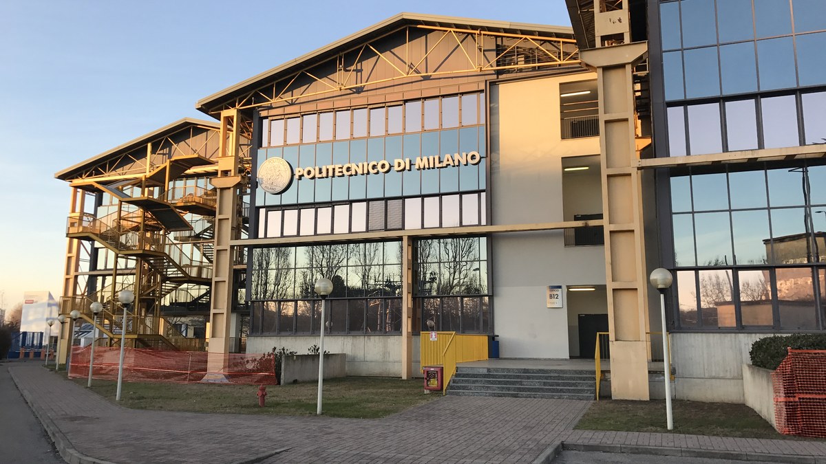 Edificio del Politecnico di Milano al campus Bovisa La Masa